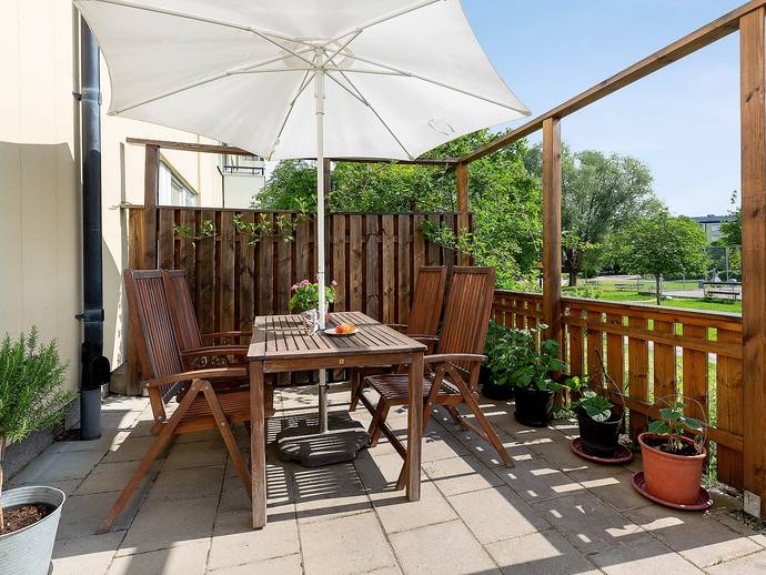 1 rok · 27,5 m² · Månadsvägen 31, entréplan
