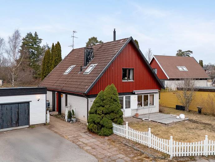 6 rok · 159 m² · Centrumvägen 16