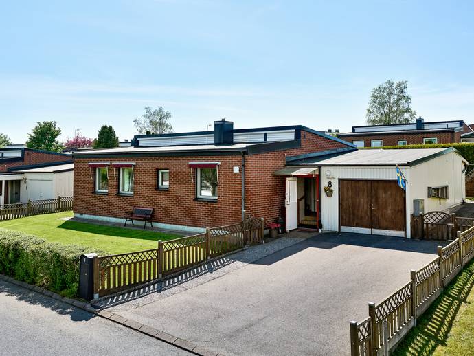 4 rok · 96 m² · Linvägen 8