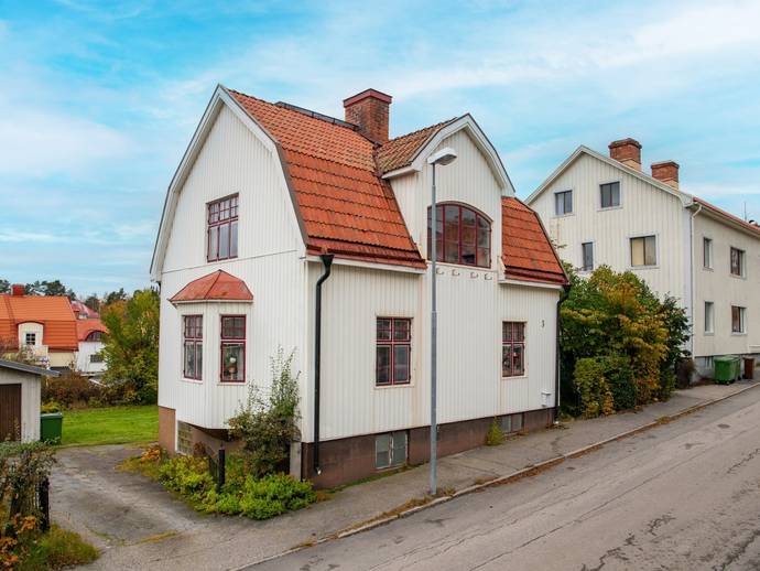5 rok · 145 m² · Åsgatan 3