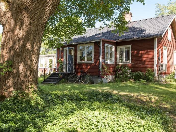 4 rok · 115 m² · Övre Backbergsvägen 8