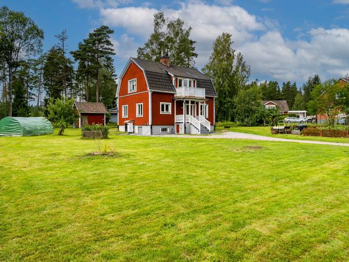 4 rok · 107 m² · Örebrovägen 28