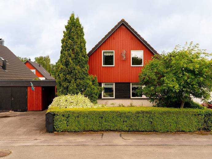 7 rok · 170 m² · Enebacksvägen 25