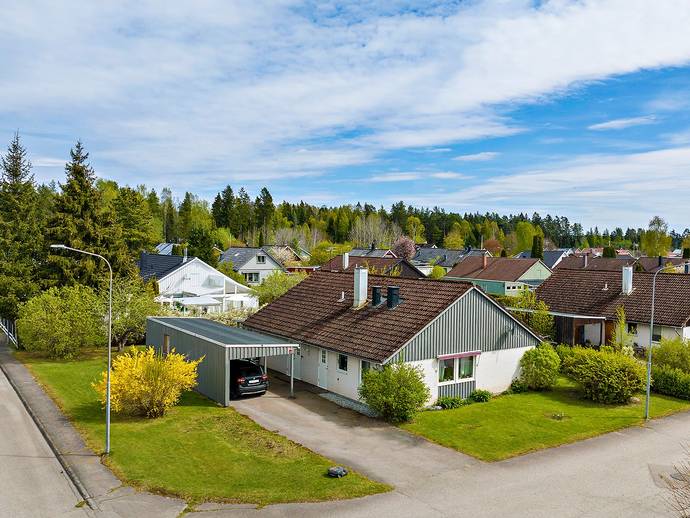 3 rok · 117 m² · Björkvägen 1