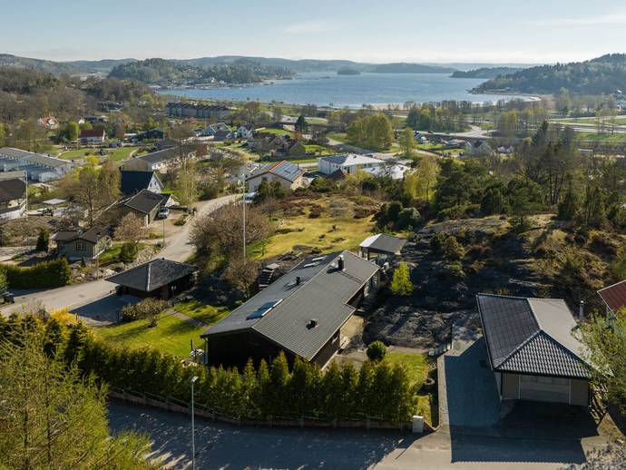 7 rok · 210 m² · Dalahöjdsvägen 7