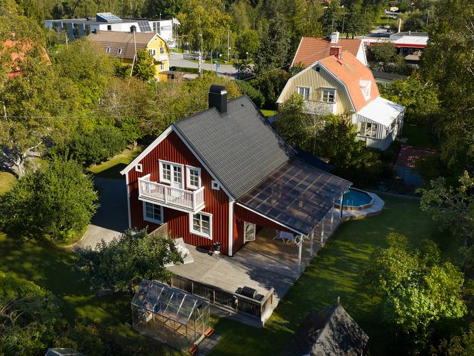 6 rok · 110 m² · Norrängsvägen 10