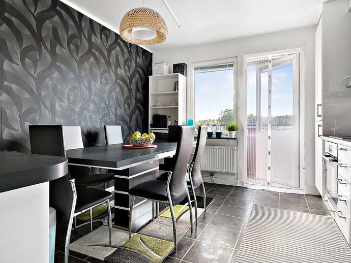 3 rok · 75 m² · Helsingforsgatan 57, 2tr
