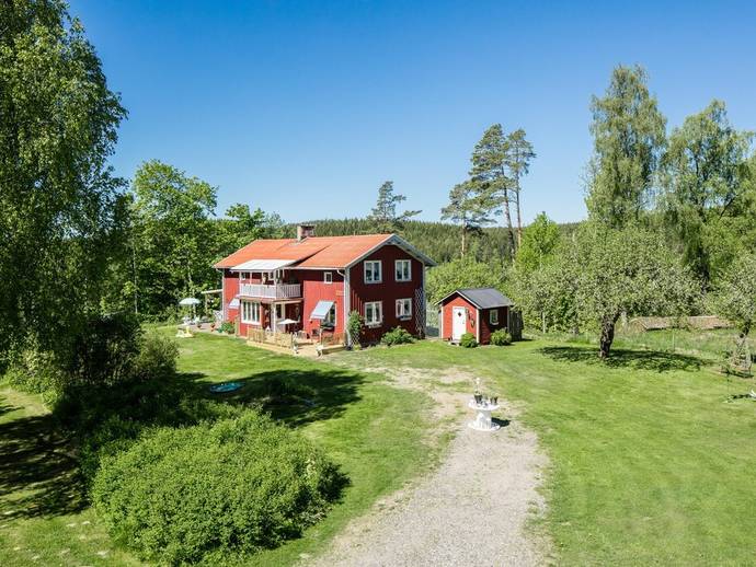 6 rok · 145 m² · Brunarp 1