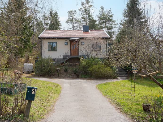 4 rok · 64 m² · Sexmansvägen 4