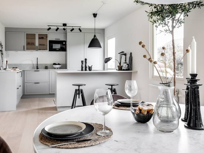 6 rok · 90 m² · Birkagatan 11