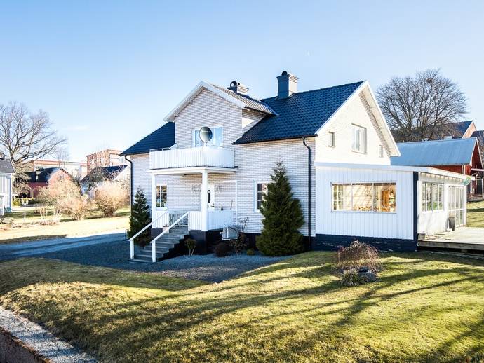 6 rok · 163 m² · Högfältsgatan 2