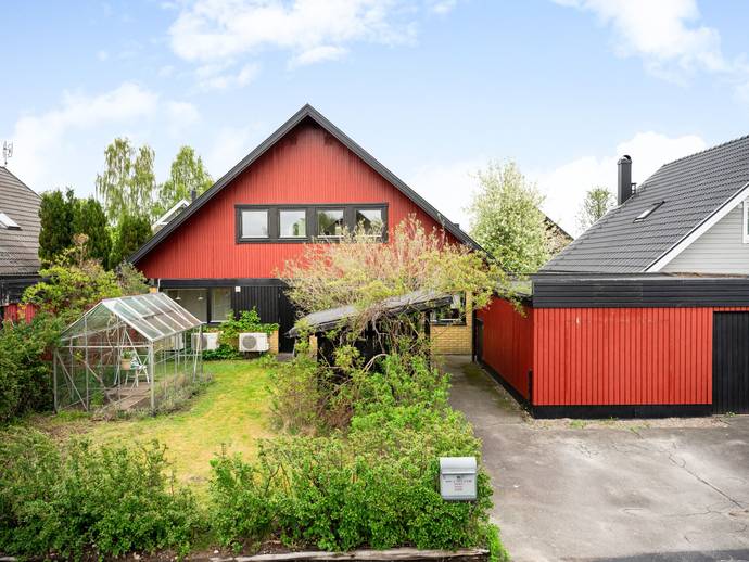 7 rok · 140 m² · Vallmovägen 5