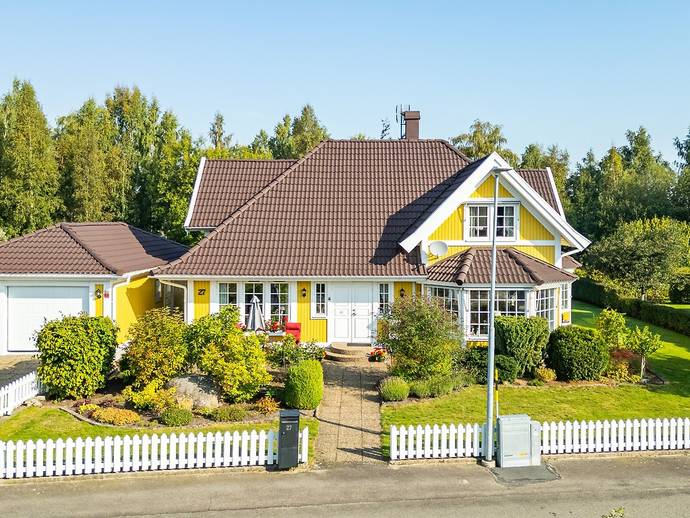 7 rok · 185 m² · Cymbalvägen 27