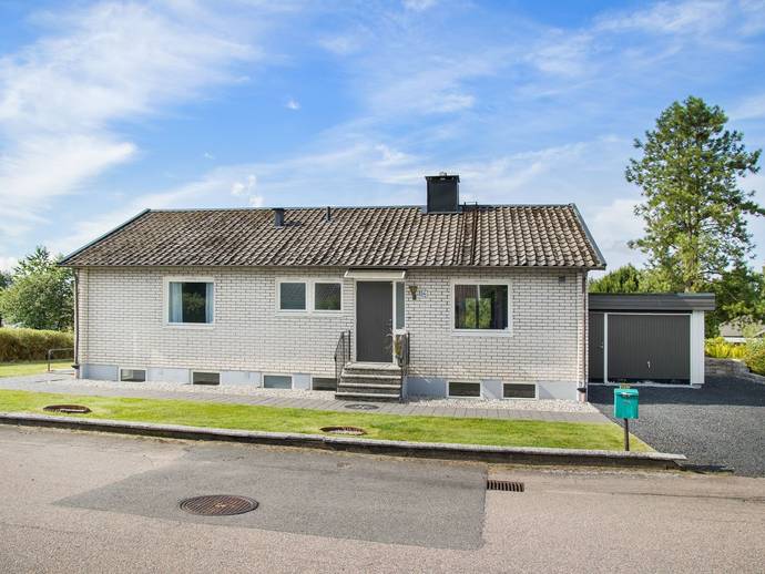 4 rok · 90 m² · Ringvägen 14