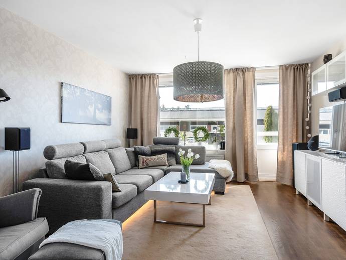 2 rok · 65 m² · Tuvgatan 23