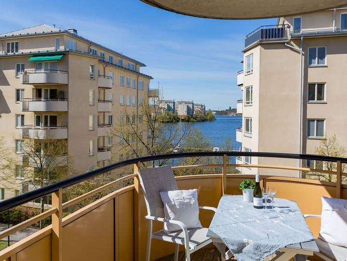 4 rok · 90 m² · Olof Dalins Väg 18, 3tr