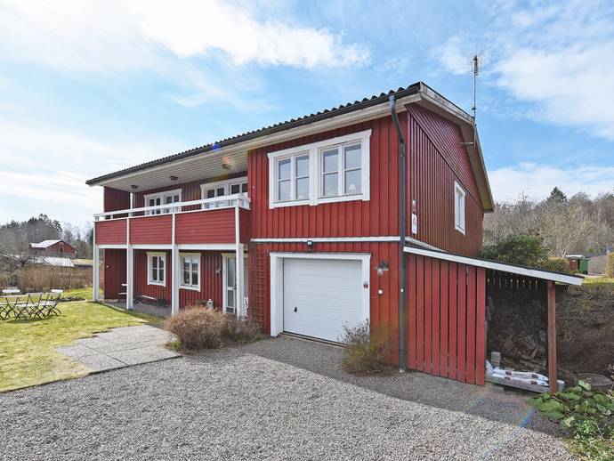 7 rok · 180 m² · Lekarestigen 7