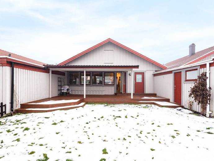 4 rok · 96 m² · Lars-Emils väg 4
