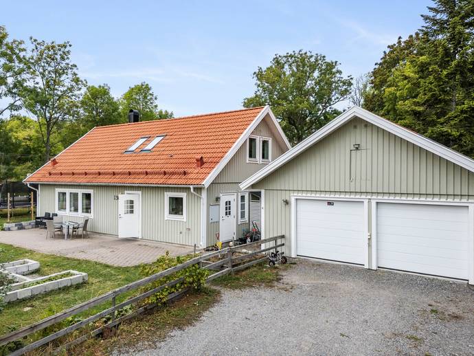 7 rok · 170 m² · Ricksättravägen 136