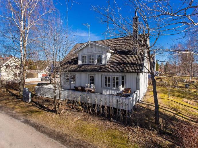 7 rok · 150 m² · Stenbocksvägen 2a