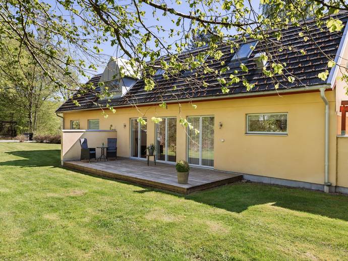 6 rok · 175 m² · Bifrostvägen 7106
