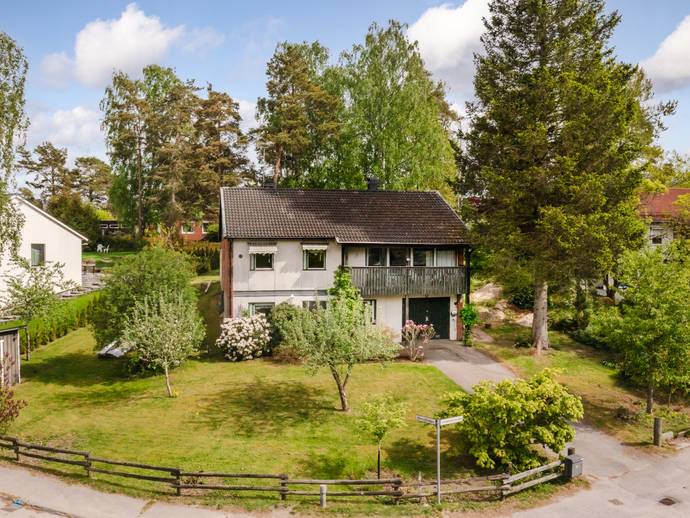 5 rok · 137 m² · Crusebjörns väg 15