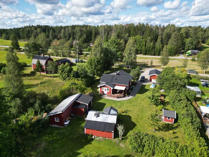 4 rok · 110 m² · Södra Vallavägen 6