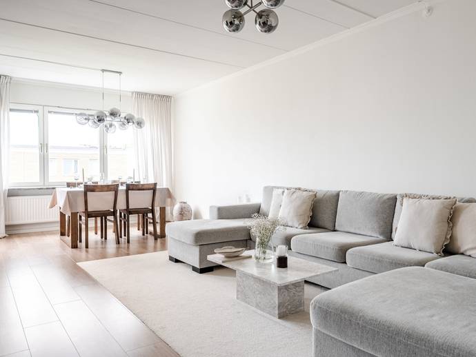 3 rok · 80 m² · Axel Danielssons väg 33