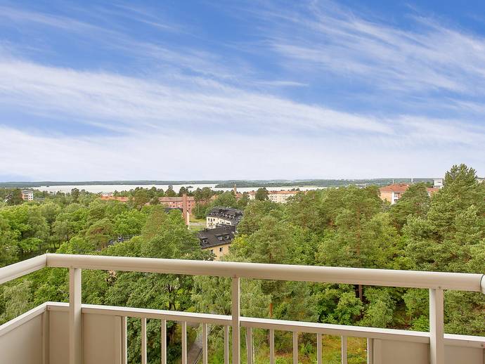 1 rok · 39,5 m² · Emaljvägen 18, 7tr