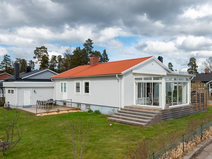 3 rok · 91 m² · Furuvägen 1