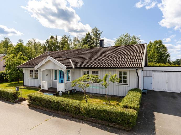 4 rok · 121 m² · Stares väg 14