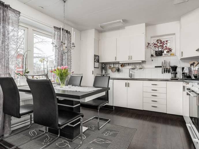 4 rok · 101,5 m² · Jones väg 40