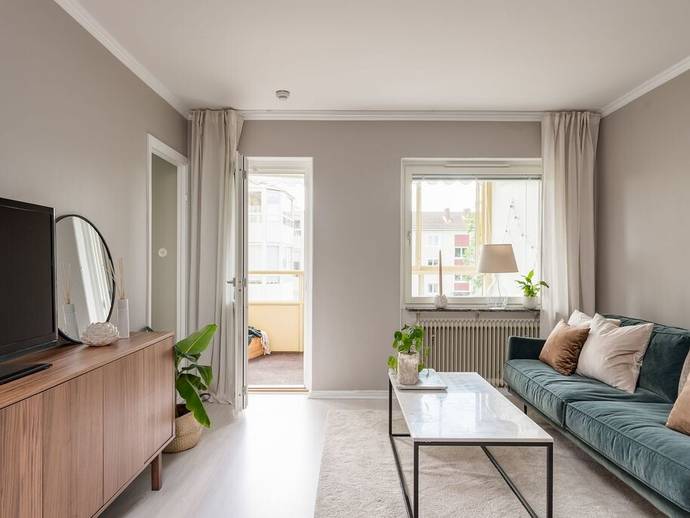 1 rok · 33 m² · Hagavägen 42