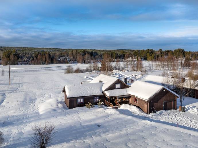 6 rok · 213 m² · Östra Utsjö 42