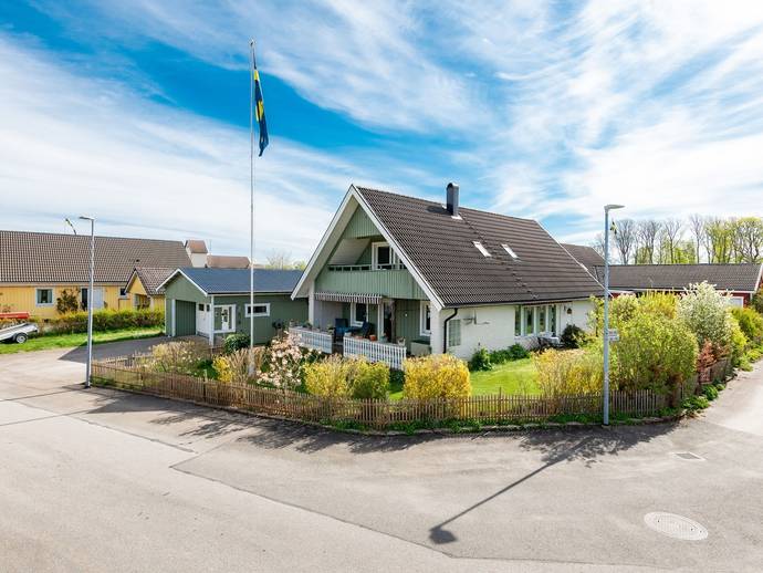 6 rok · 148 m² · Silvii väg 34