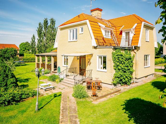 7 rok · 159 m² · Emil Löfstrands väg 8