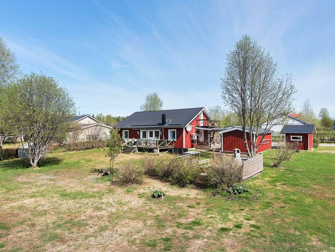 6 rok · 120 m² · Älvvägen 7