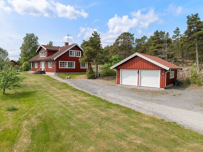 7 rok · 194 m² · Backbyvägen 127