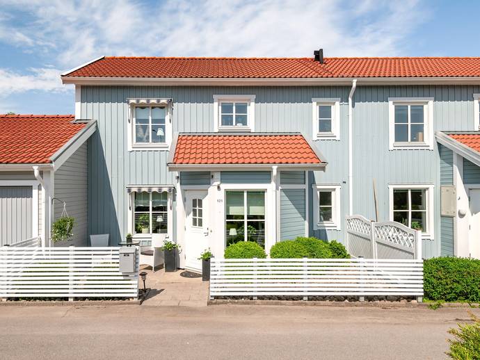 4 rok · 94 m² · Strandvägen 121