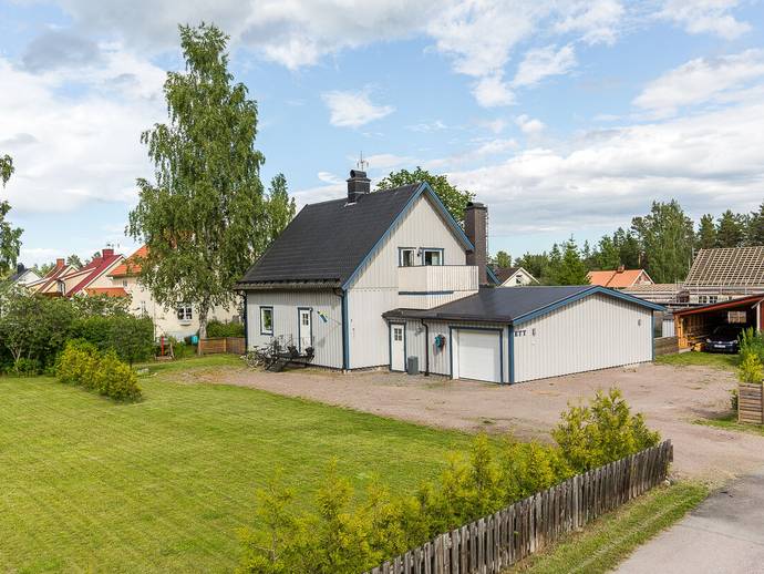 4 rok · 129 m² · Målarvägen 1
