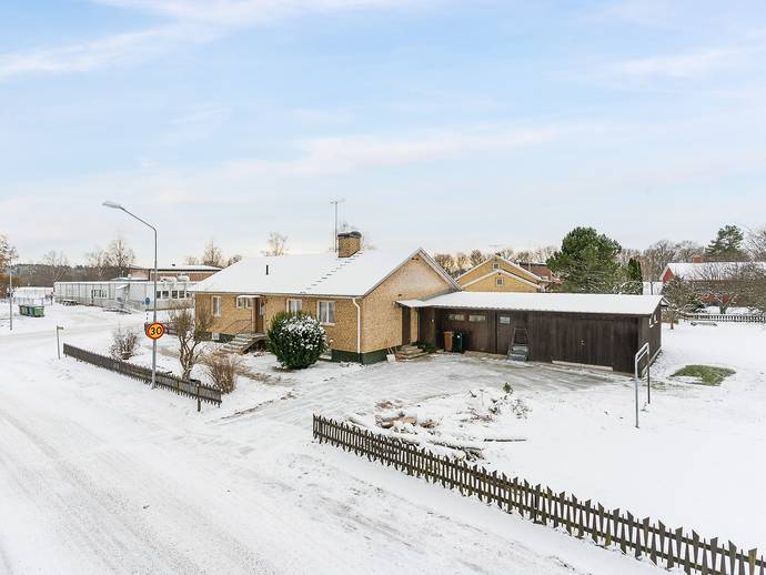 4 rok · 114 m² · Linjevägen 1