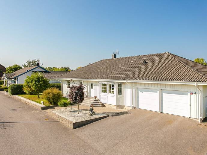 4 rok · 142 m² · Lingongatan 4