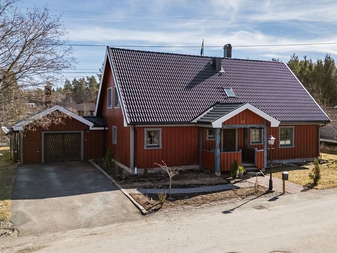6 rok · 164 m² · Torpvägen 12
