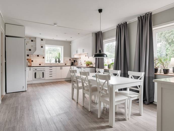 6 rok · 120 m² · Bäckvägen 6