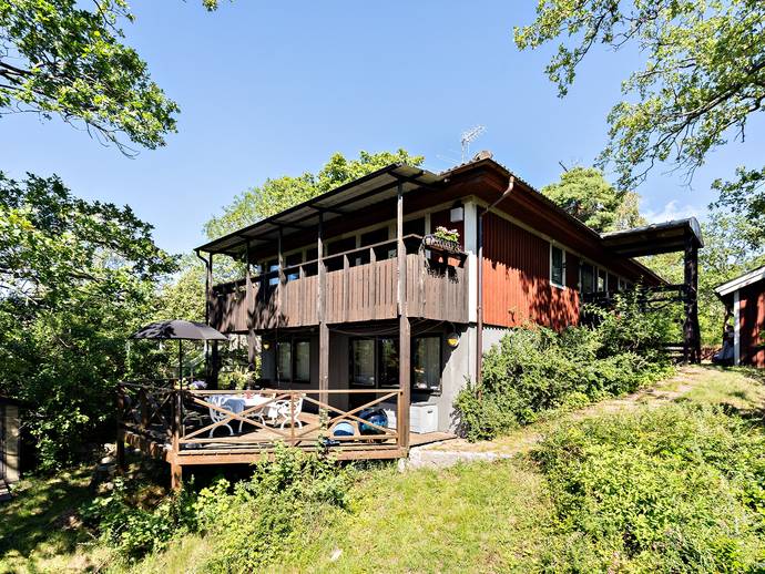 6 rok · 146 m² · Drevkroken 12