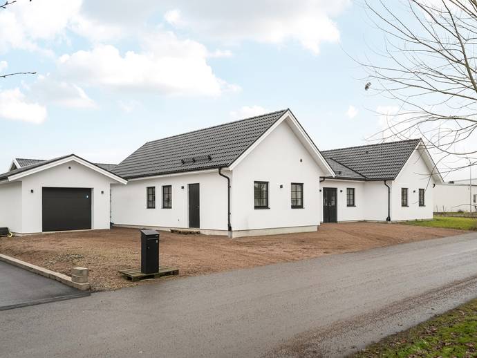 6 rok · 177 m² · Hovdalagatan 8