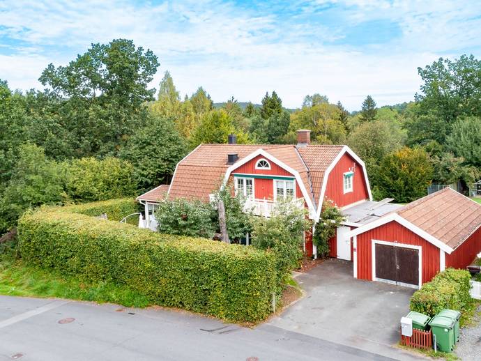 8 rok · 165 m² · Bårarpsvägen 4