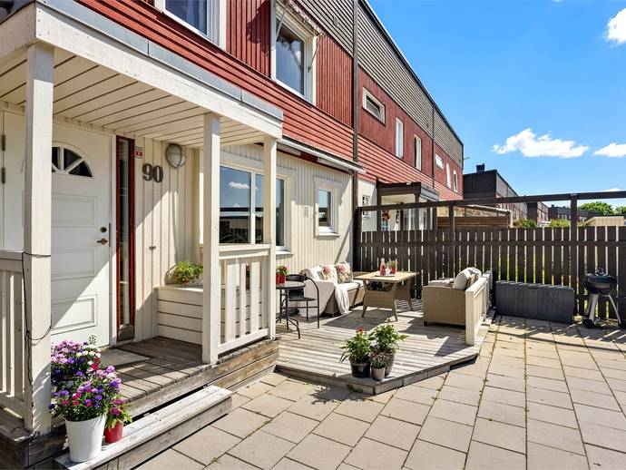 6 rok · 127 m² · Solhems hagväg 90