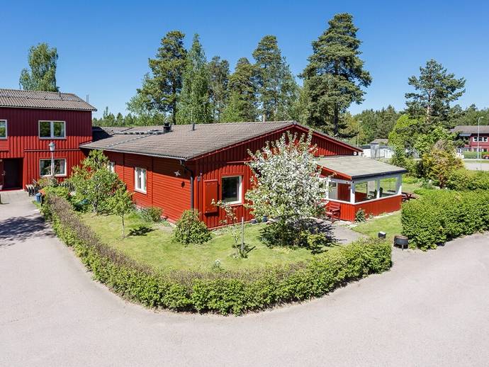 3 rok · 76 m² · Banjogatan 8 I