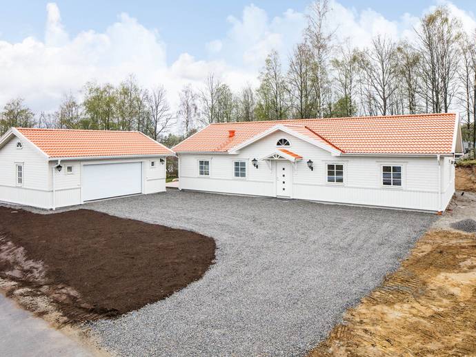 5 rok · 142 m² · Avenboksgatan 9
